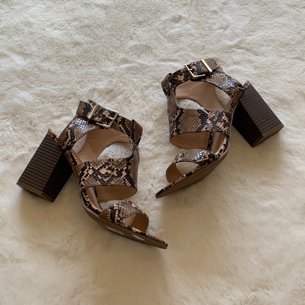 EXPRESS HEELS